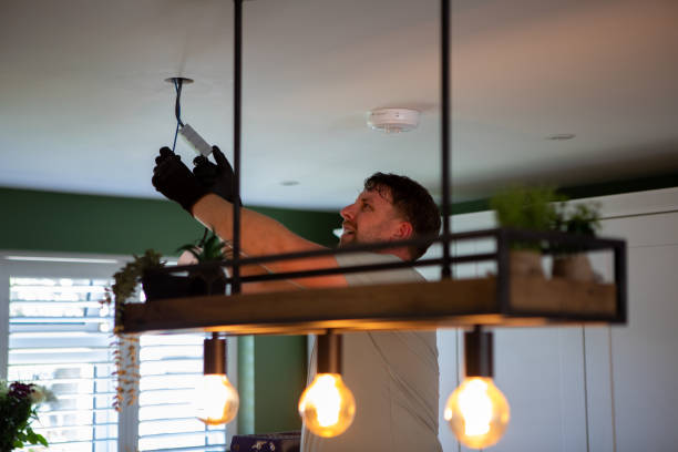 Best Affordable Emergency Electrician  in Southwood Acres, CT